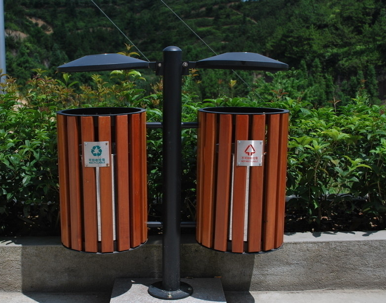 垃圾及时倒杜绝坏味道